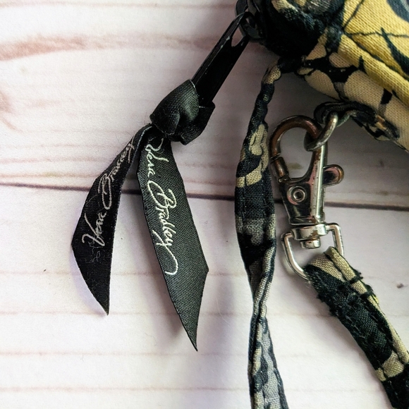 Vera Bradley Wristlet Baroque Pattern Black Yellow Gray White Wallet - Picture 3 of 7